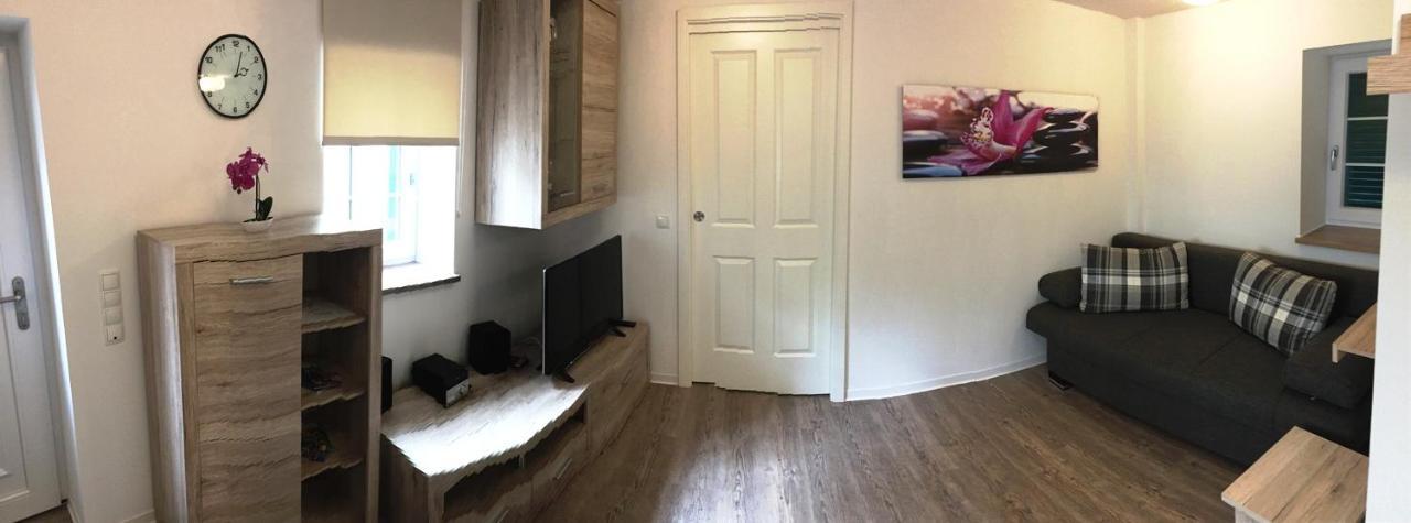 Haus Am Eck - Gaestehaus Und Appartements Altotting Bagian luar foto
