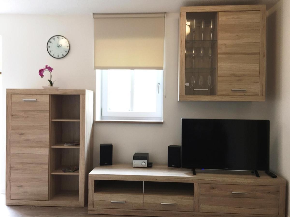 Haus Am Eck - Gaestehaus Und Appartements Altotting Bagian luar foto